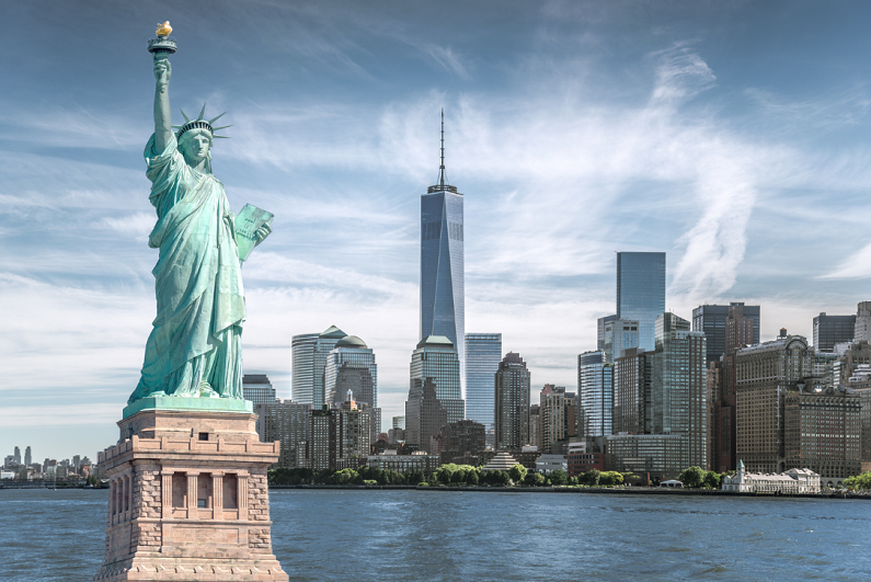 statue-of-liberty-with-world-trade-center-in-background