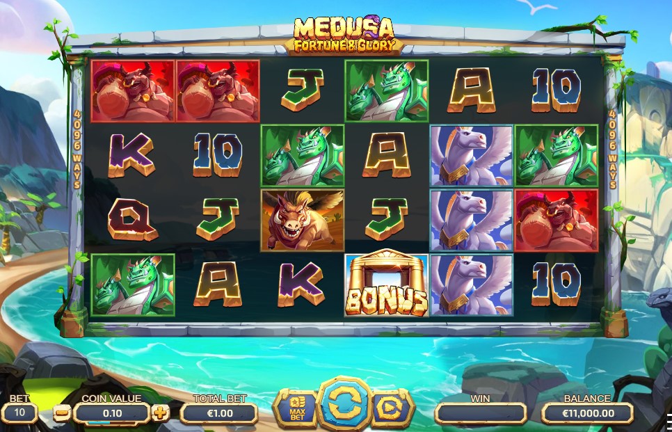 Medusa Fortune and Glory slot reels by Dream Tech 