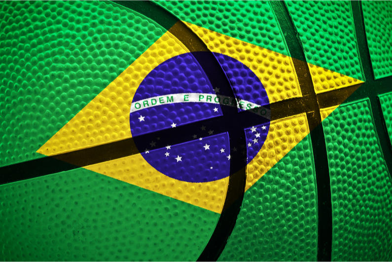 Basketball painted like the Brazilian flag