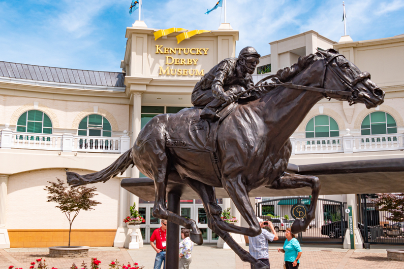 Statue of Barbaro outside of Churchill Downs