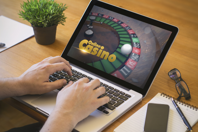 Online casino splash screen on a laptop