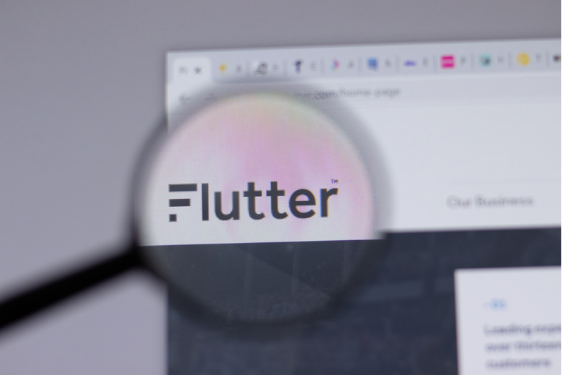 Flutter online logo under a microscope