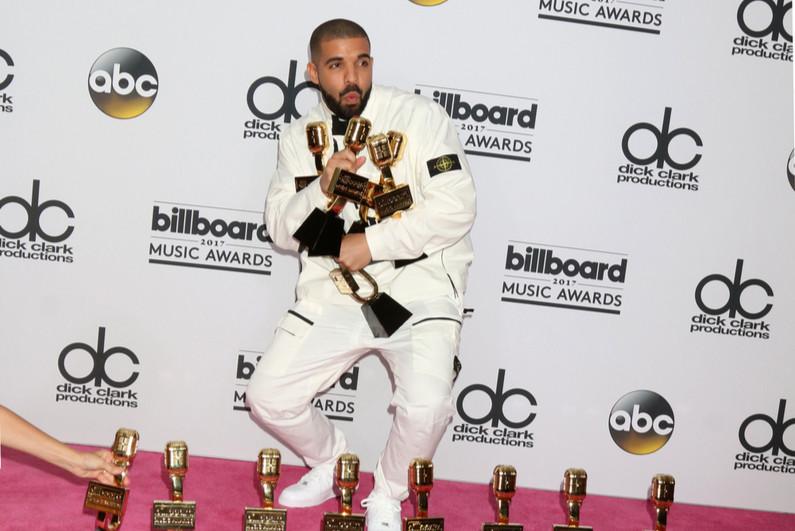 Drake in award ceremony