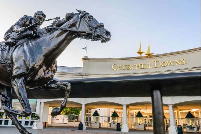 Statue of Barbaro outside of Churchill Downs