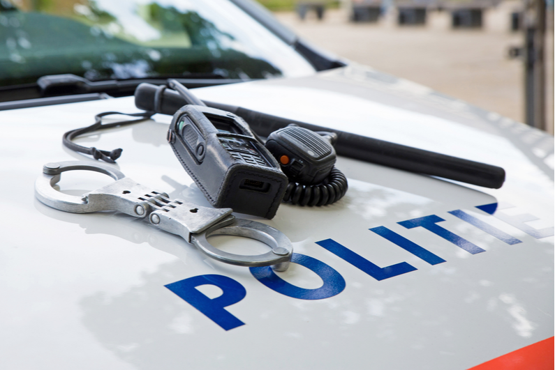 Police equipment on top of a Dutch police car