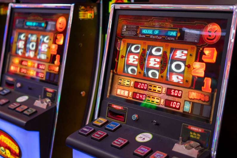 UK Slot Machines Will Include Selfie Age Verification Tech