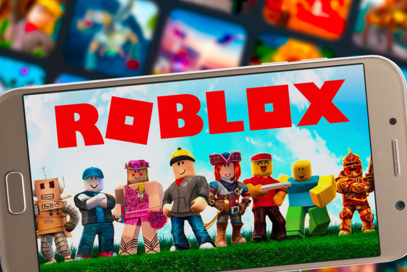 Roblox title screen on the phone