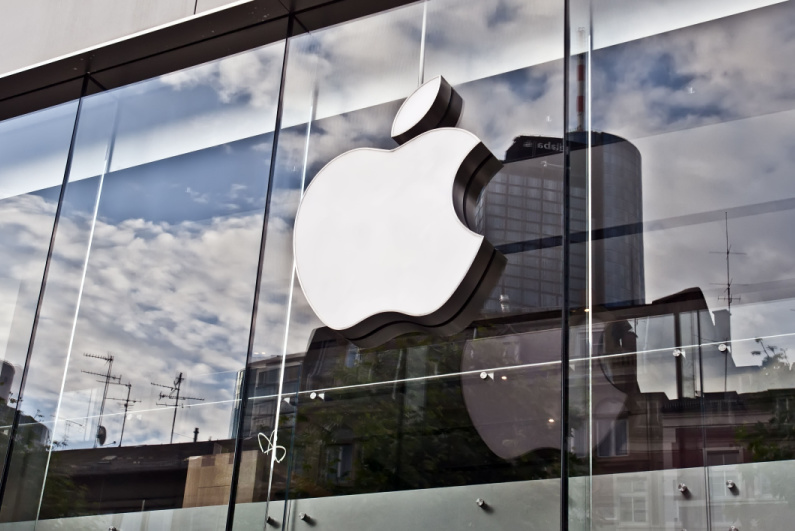 Apple logo on an Apple store