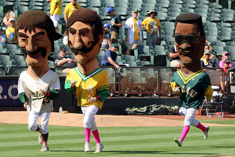 Oakland A's mascot race