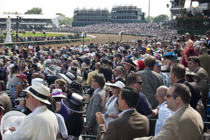 Kentucky Derby crowd