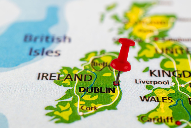 Ireland map with dublin pin