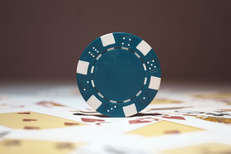 Poker chip