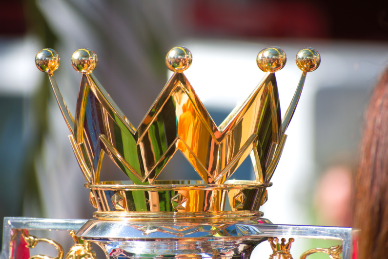 Golden crown of EPL trophy