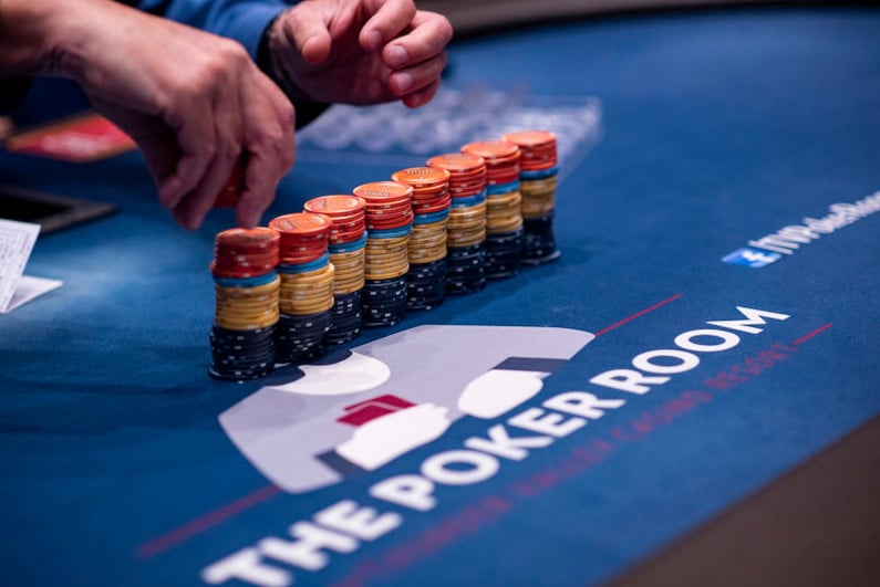 WPT Rolling Thunder chip stack