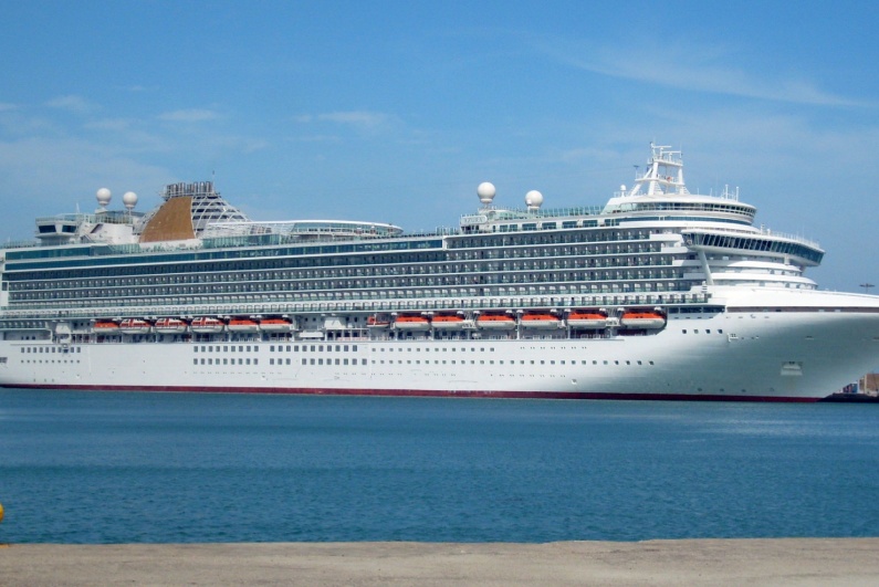 Cruise ship