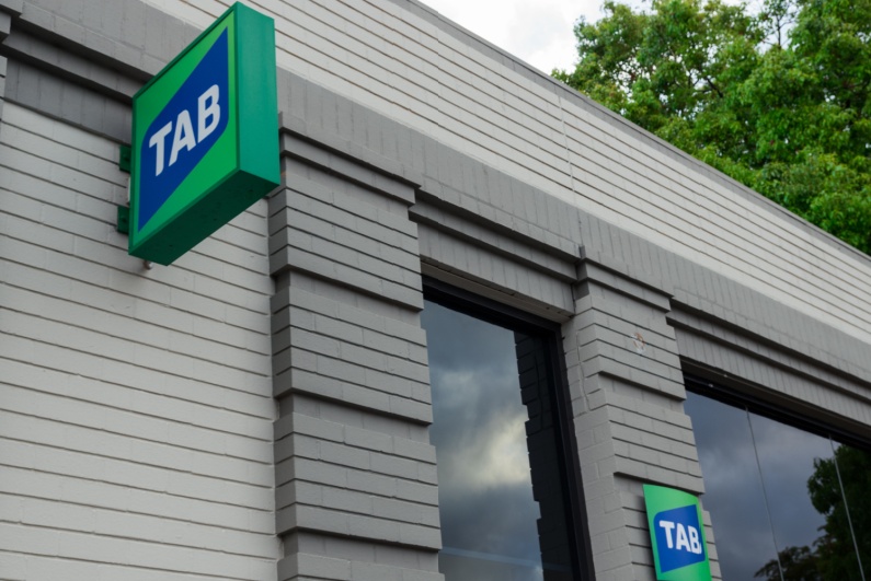 Tab sign