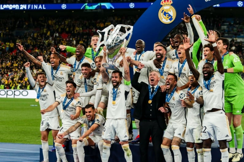 Real Madrid celebrating Champions League win