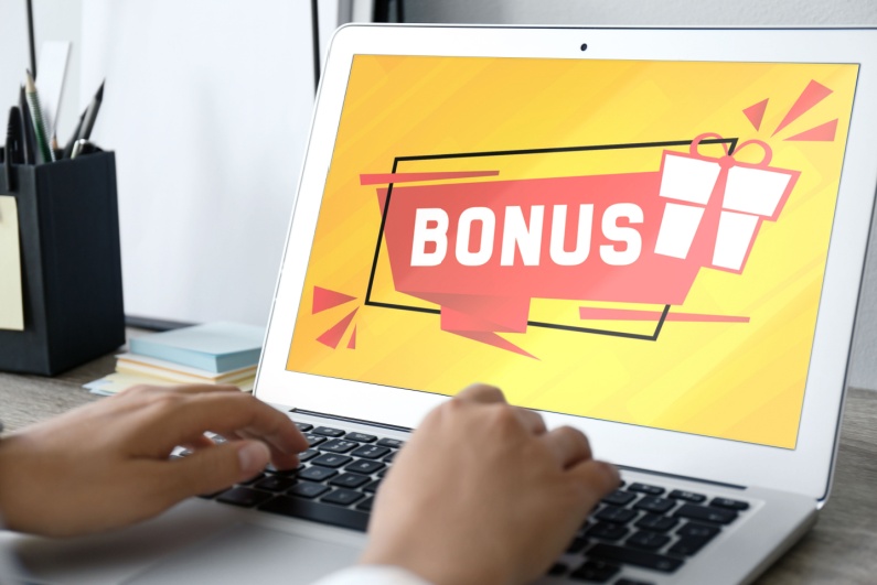 Bonus on laptop