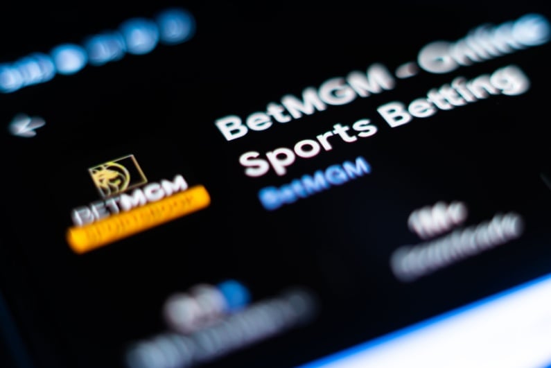 BetMGM app listing