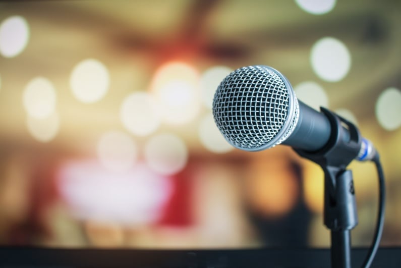 Microphone