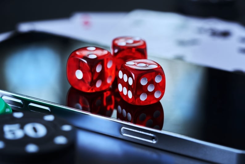Dice on a phone