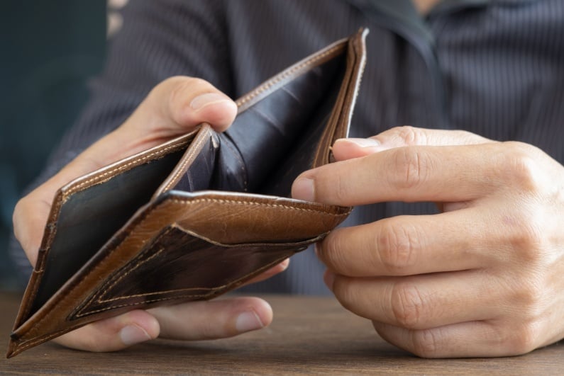 Empty wallet