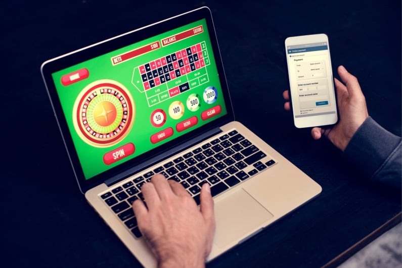 Online casino gambler depositing with phone