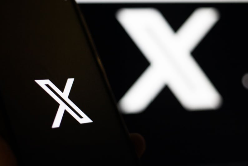 X logo