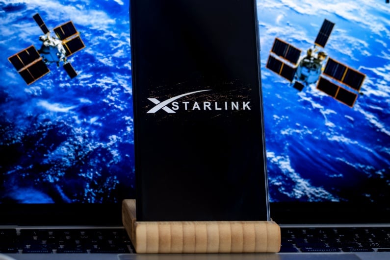 Starlink logo