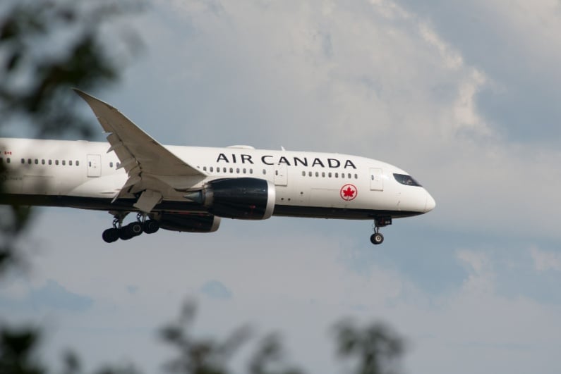 Air Canada plane
