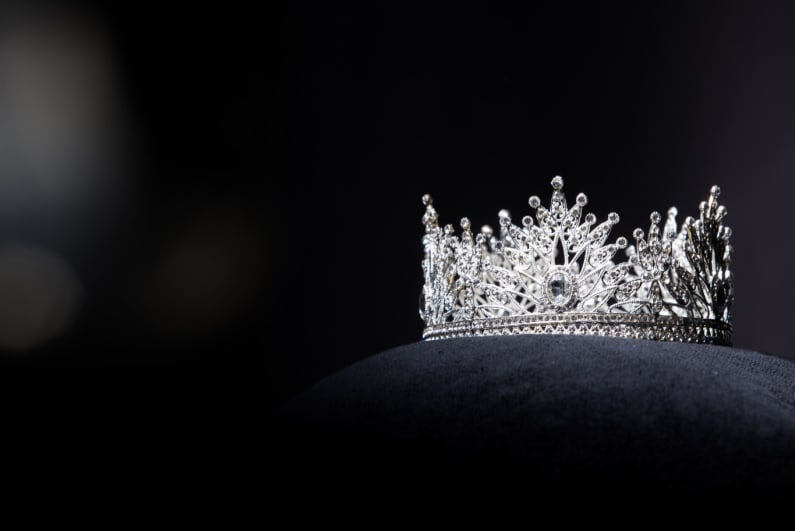 Beauty queen crown
